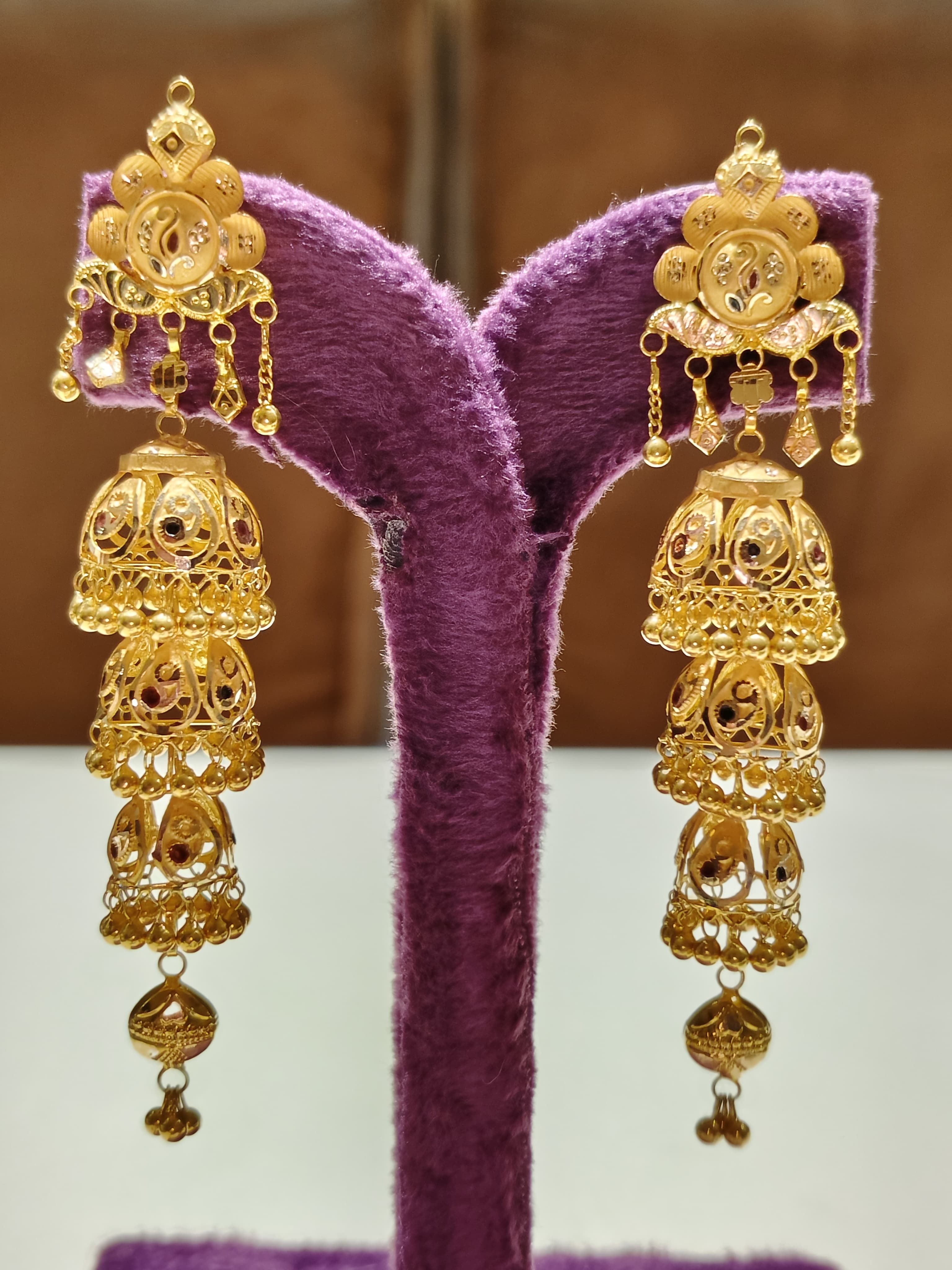 JHUMKI